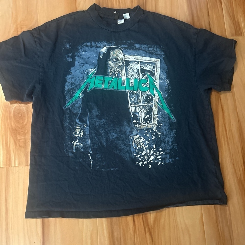 Divided Metallica Graphic Tee